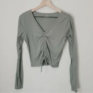 Hollister Green Tie Front Long Sleeve Size Small